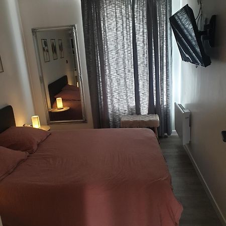 Apartament L'Hirondelle Pré-en-Pail Zewnętrze zdjęcie