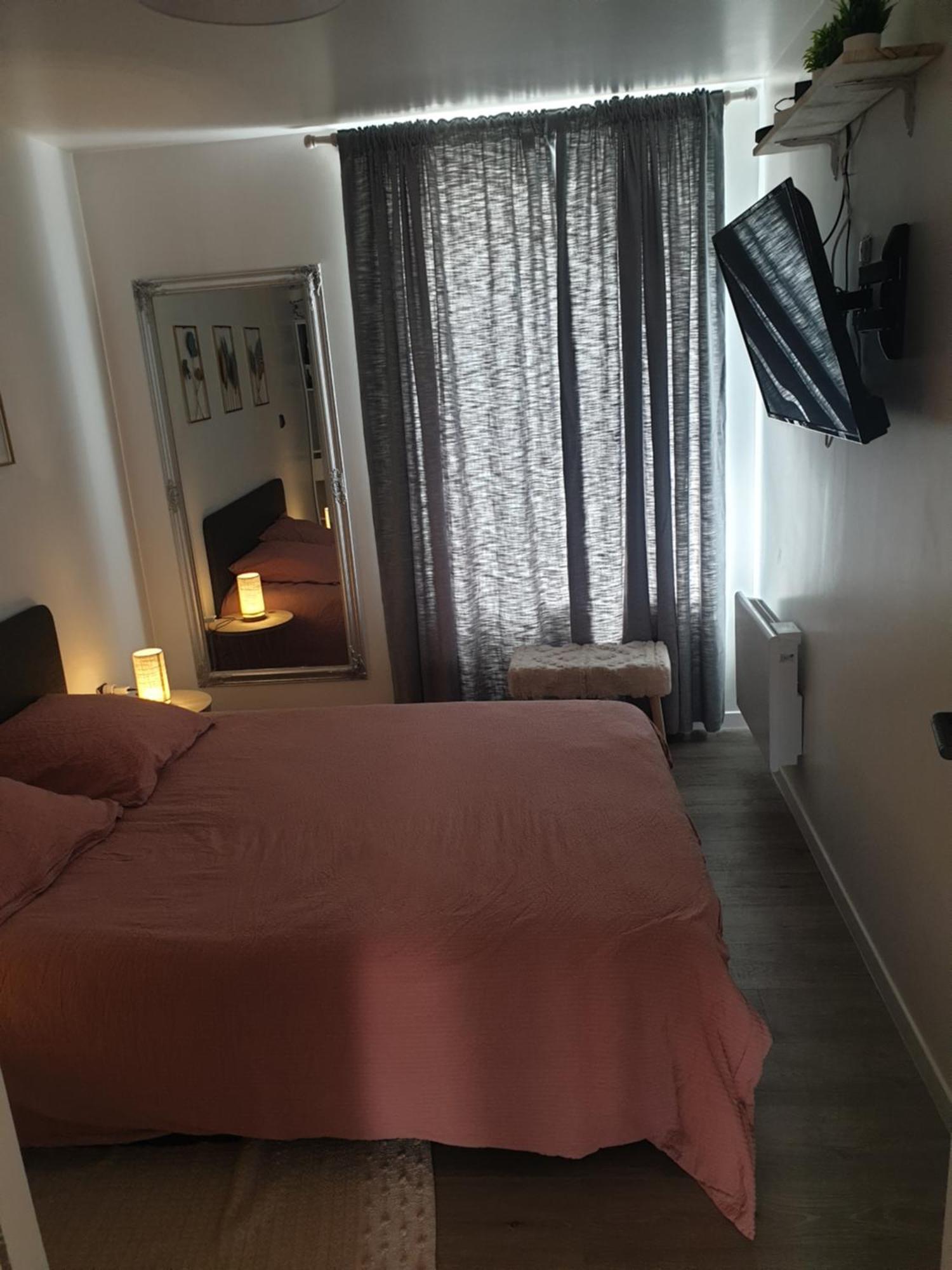 Apartament L'Hirondelle Pré-en-Pail Zewnętrze zdjęcie
